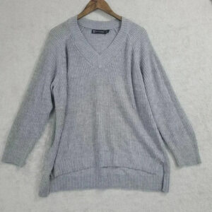 New York & Company Gray V-Neck Sweater Size L Womens Long Sleeve Pullover  4PT